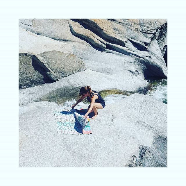 How to use the picnic bag Akagii 7/9
#pliage #corse #corsica #cailloux #jacuzzinaturel #piscinenaturelle #massage #serviettedeplage #serviette #towel